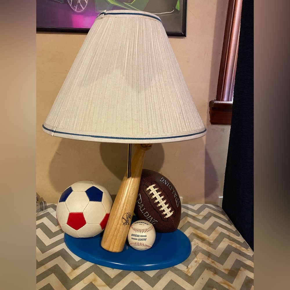 Kids sports lamp
